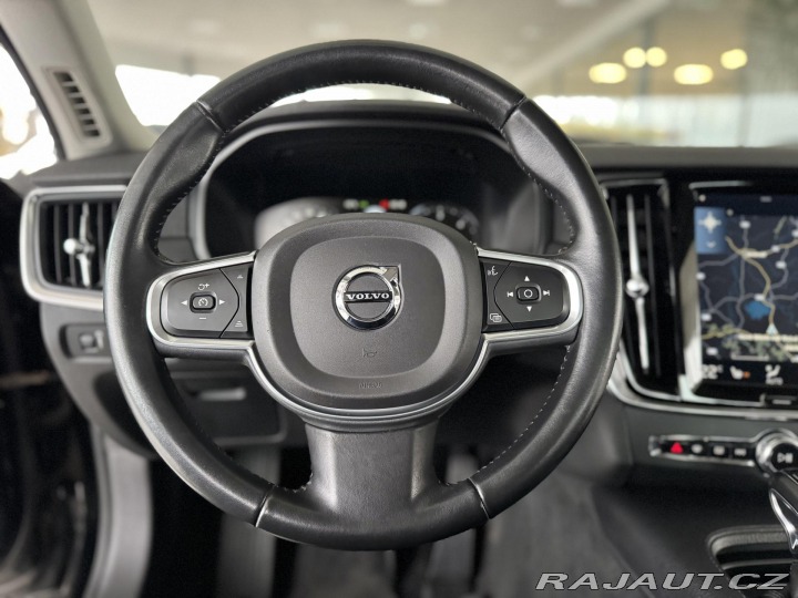 Volvo S90 D4 Aut*140kW*LED*REZERVAC 2017