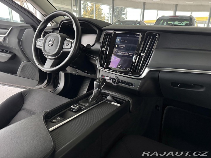 Volvo S90 D4 Aut*140kW*LED*REZERVAC 2017