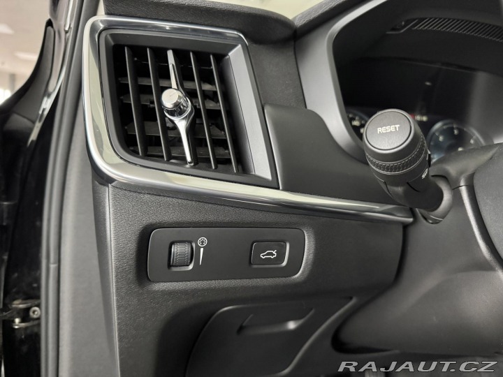 Volvo S90 D4 Aut*140kW*LED*REZERVAC 2017