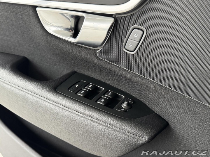 Volvo S90 D4 Aut*140kW*LED*REZERVAC 2017