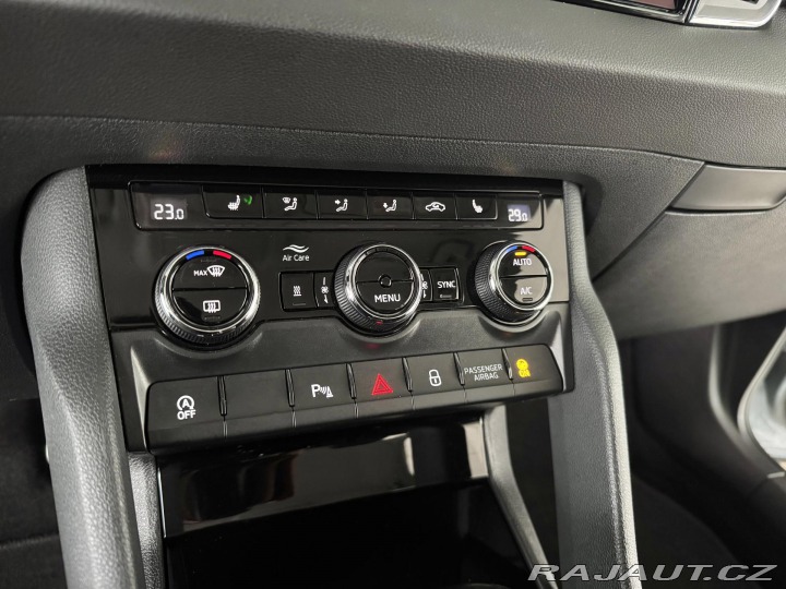 Škoda Karoq 1,6TDI DSG*STYLE*REZERVAC 2019