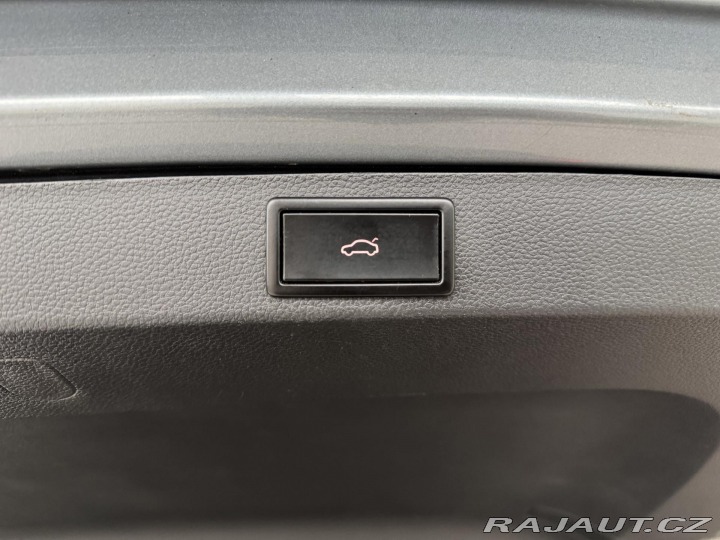 Škoda Karoq 1,6TDI DSG*STYLE*REZERVAC 2019