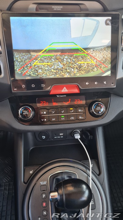 Kia Sportage 3 2010 AWD 2.0 CRDi 100kW 2010