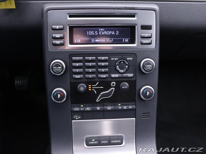 Volvo XC70 2,4 D5 135kW Tempomat AWD 2008