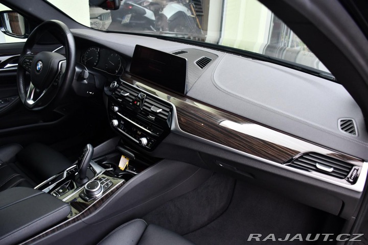 BMW 5 530d LUXURY LINE ČR 1M 2x 2020