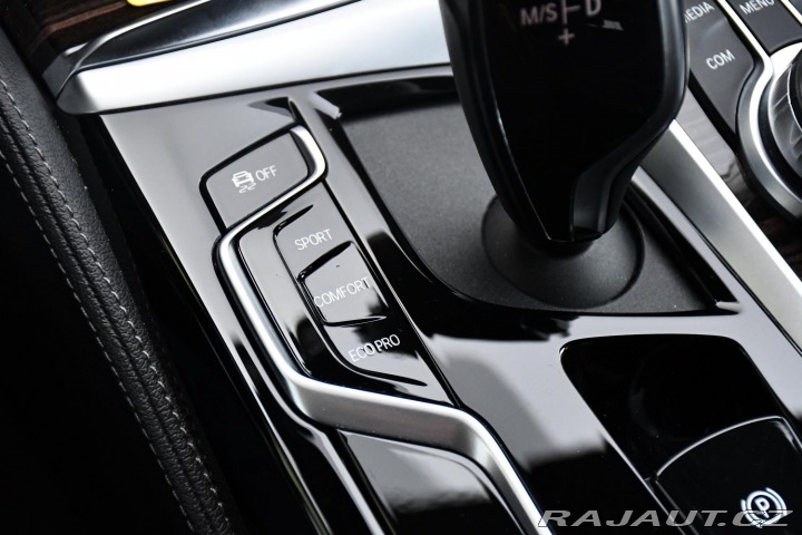 BMW 5 530d LUXURY LINE ČR 1M 2x 2020