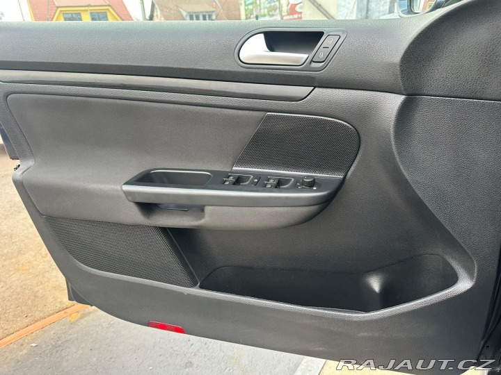 Volkswagen Golf 1.4TSi,90KW,VYHŘ.SEDADLA, 2009
