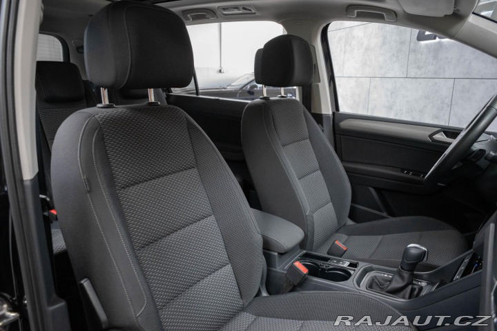 Volkswagen Touran 1.5 TSI REZERVACE 2024
