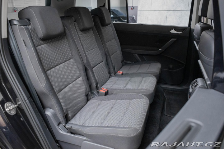 Volkswagen Touran 1.5 TSI REZERVACE 2024