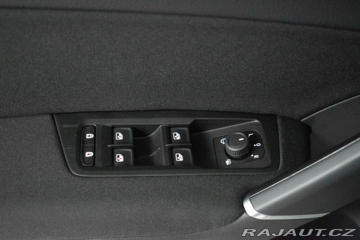 Volkswagen Touran 1.5 TSI REZERVACE 2024