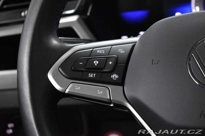 Volkswagen Touran 1.5 TSI *7.MÍST*WEBASTO*Č 2024