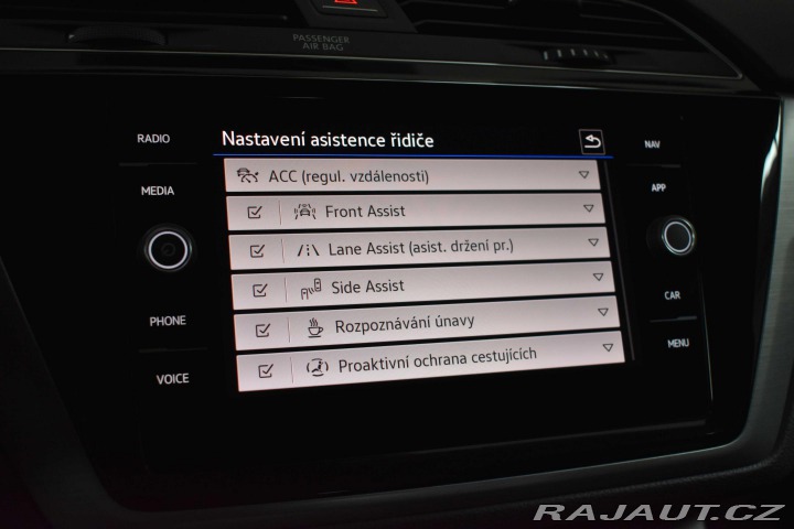 Volkswagen Touran 1.5 TSI *7.MÍST*WEBASTO*Č 2024