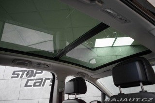 Volkswagen Touran 1.5 TSI *7.MÍST*WEBASTO*Č 2024