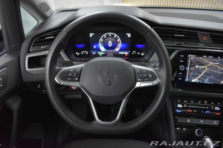 Volkswagen Touran 1.5 TSI *7.MÍST*WEBASTO*Č 2024