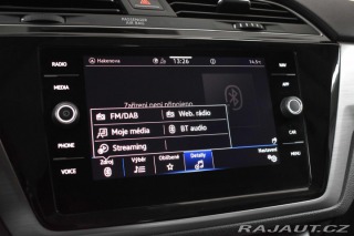 Volkswagen Touran 1.5 TSI *7.MÍST*WEBASTO*Č 2024
