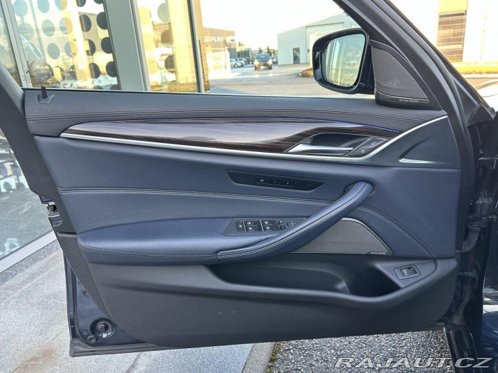 BMW 5 5540i xDrive Luxury Line 2017