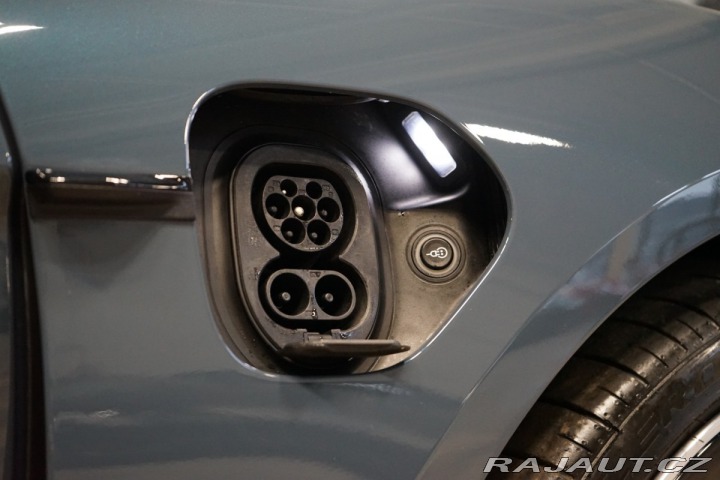 Porsche Taycan GTS*PANO*360*PCCB*PASS-DI 2025