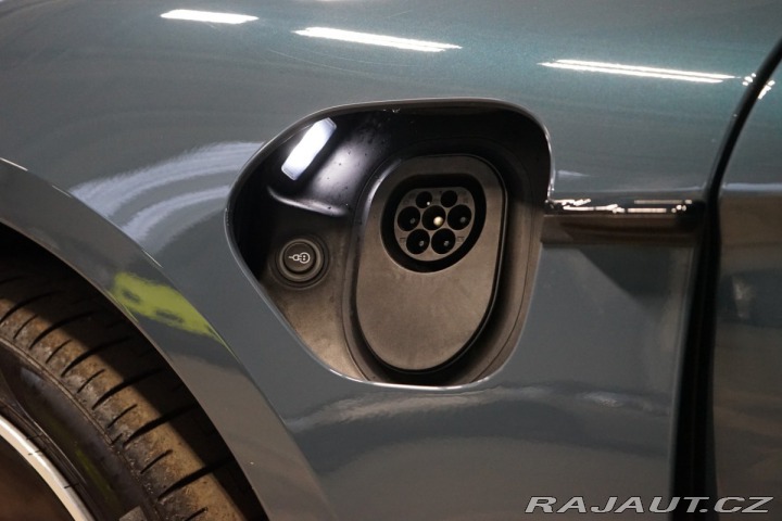 Porsche Taycan GTS*PANO*360*BOSE*PASS-DI 2025