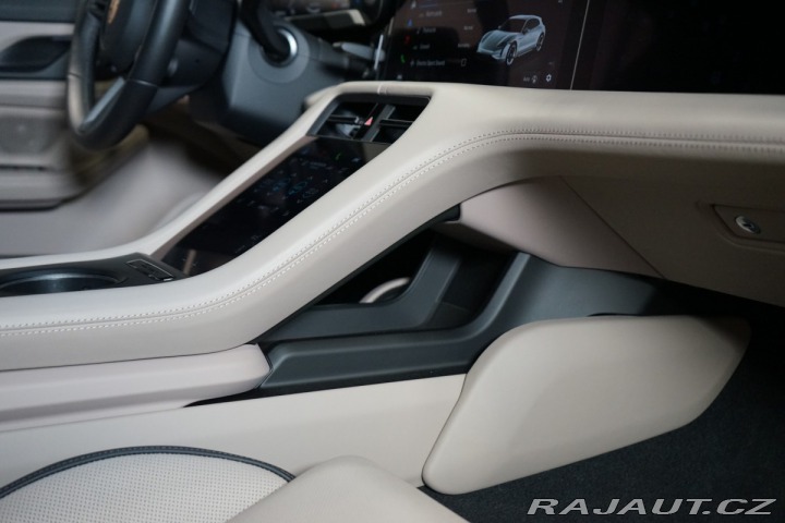 Porsche Taycan GTS*PANO*360*PCCB*PASS-DI 2025