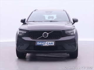 Volvo XC40 2,0 B4 145kW DCT Plus Dar 2022
