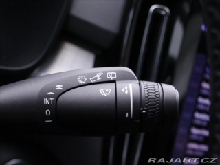 Volvo XC40 2,0 B4 145kW DCT Plus Dar 2022