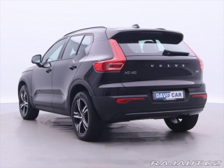 Volvo XC40 2,0 B4 145kW DCT Plus Dar 2022
