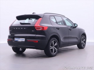 Volvo XC40 2,0 B4 145kW DCT Plus Dar 2022