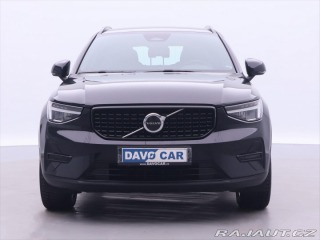 Volvo XC40 2,0 B4 145kW DCT Plus Dar 2022