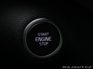 Volvo XC40 2,0 B4 145kW DCT Plus Dar 2022