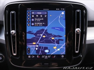 Volvo XC40 2,0 B4 145kW DCT Plus Dar 2022