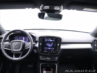 Volvo XC40 2,0 B4 145kW DCT Plus Dar 2022