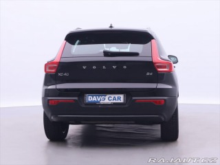 Volvo XC40 2,0 B4 145kW DCT Plus Dar 2022