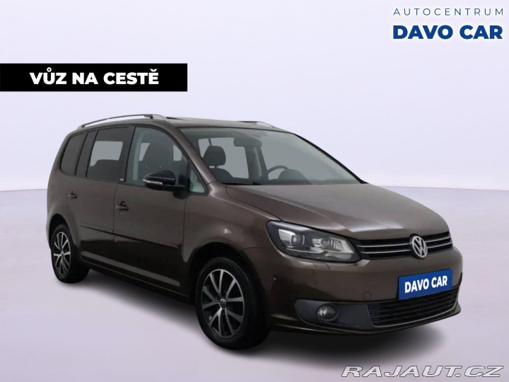 Volkswagen Touran 1,4 TSI Highline navi pan 2011