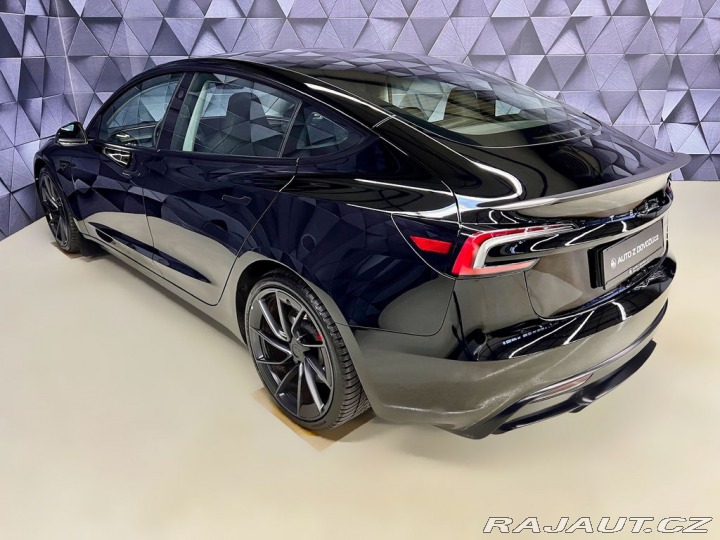 Tesla Model 3 AWD HIGHLAND PERFORMANCE 2025