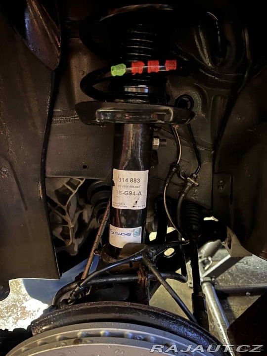 Volkswagen Tiguan 2,0   tdi 103kw dsg 7 s 4 2015