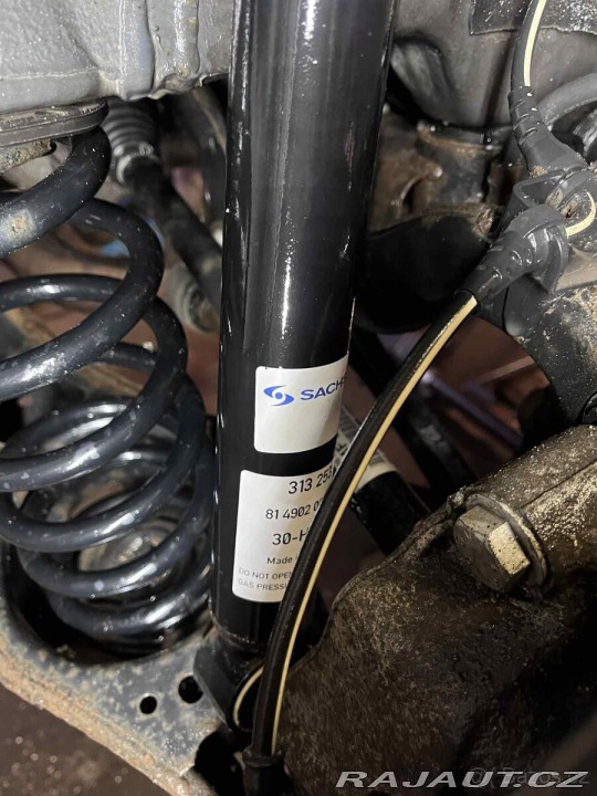 Volkswagen Tiguan 2,0   tdi 103kw dsg 7 s 4 2015