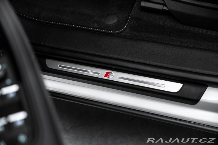 Audi Q8 50 TDI S-line Laser B&amp 2025