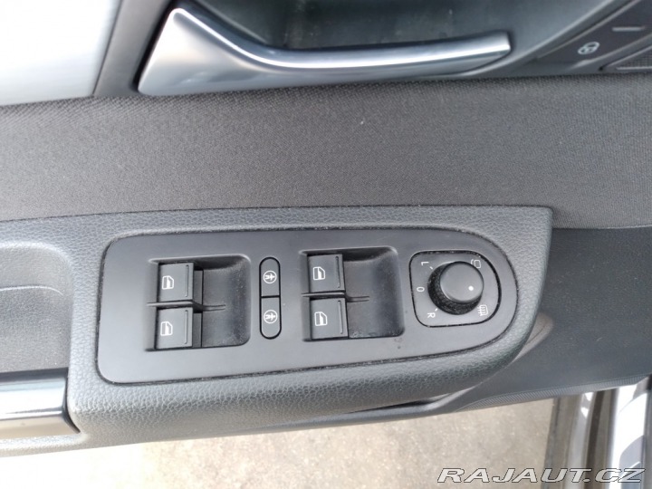 Volkswagen Sharan 2.0 TDI DSG PANORAMA 2015