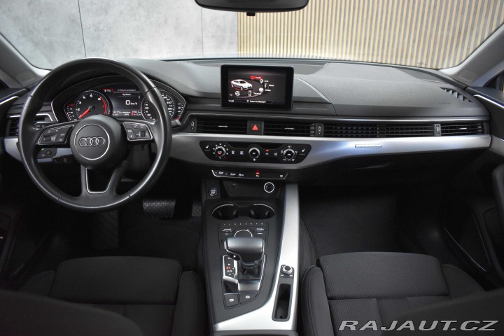 Audi A5 45TFSI*4x4*TAŽNÉ*WEBASTO* 2019