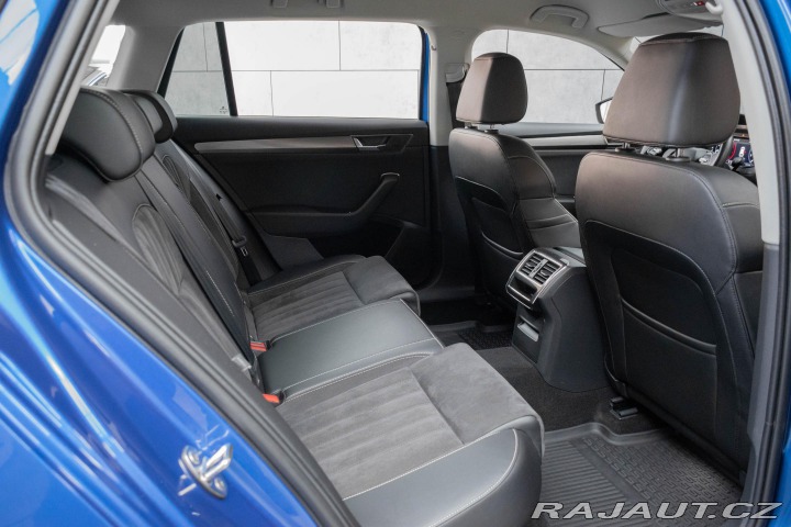 Škoda Superb 2.0TDI 4x4*TAŽNÉ*WEBASTO* 2023