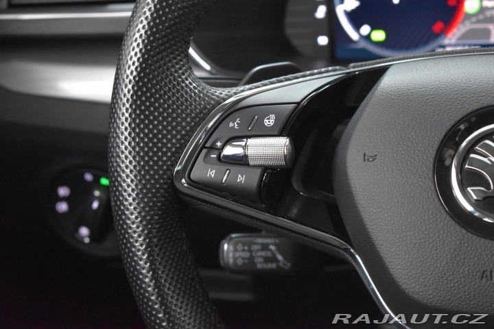 Škoda Superb 2.0TDI 4x4*TAŽNÉ*WEBASTO* 2023