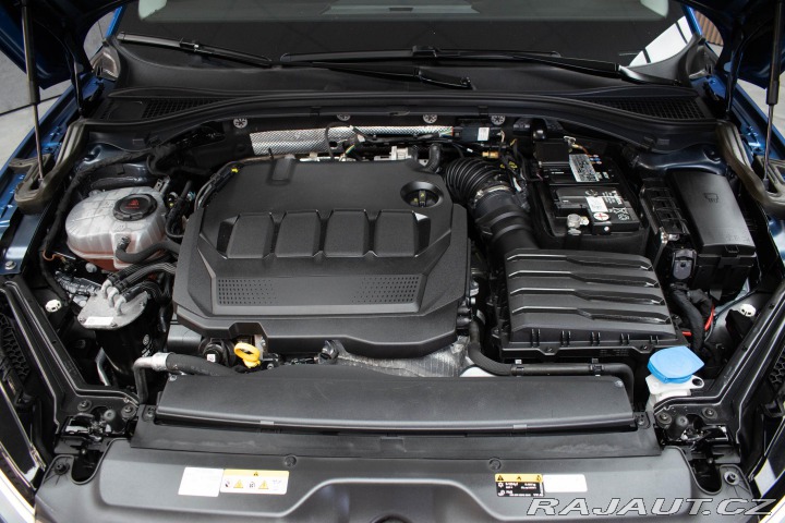 Škoda Superb 2.0TDI REZERVACE 2023