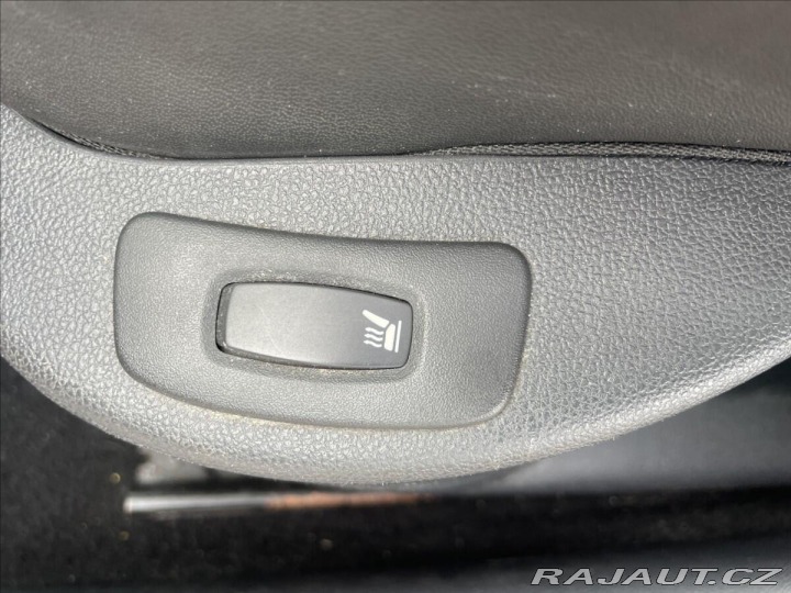 Renault Clio 1,5 DCi 66kw GPS polokůže 2017