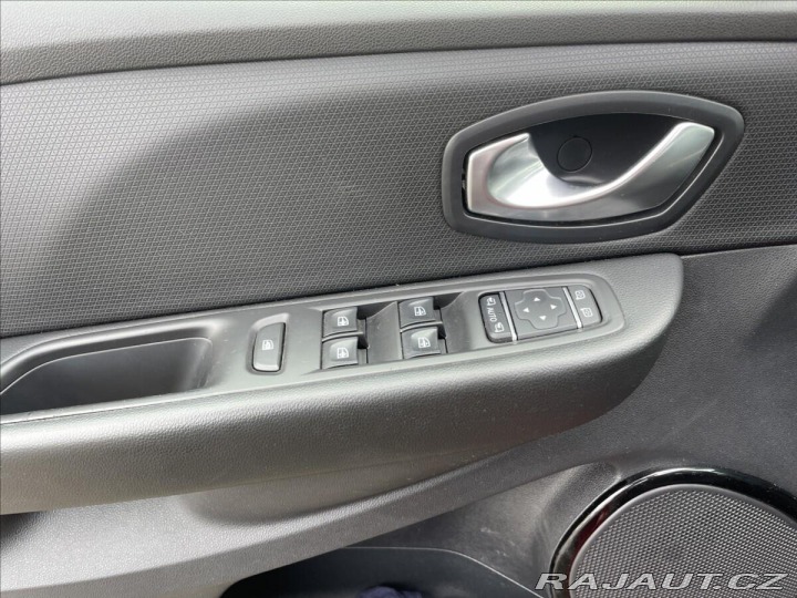 Renault Clio 1,5 DCi 66kw GPS polokůže 2017