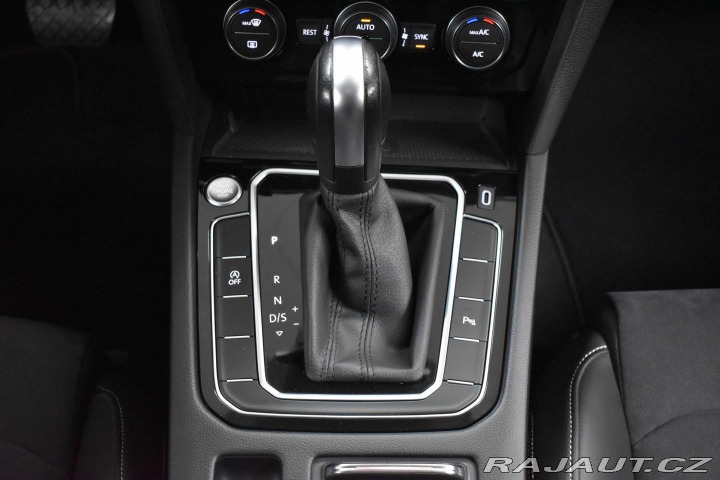 Volkswagen Passat 1.5 TSI 110kW DSG*TAŽNÉ*2 2020