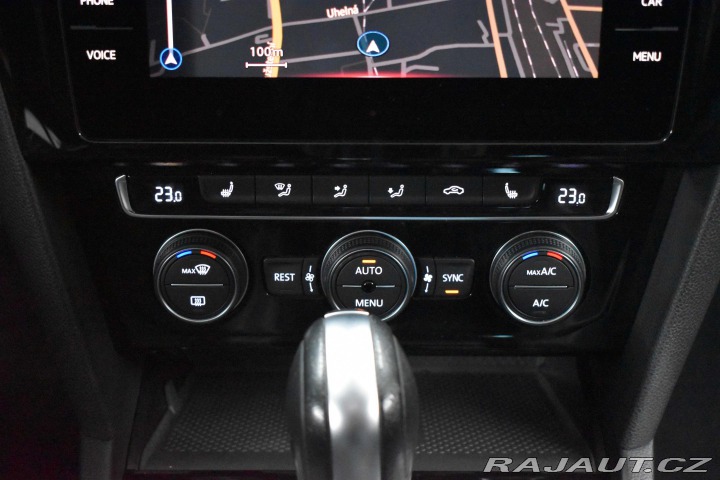 Volkswagen Passat 1.5 TSI*REZERVACE* 2020