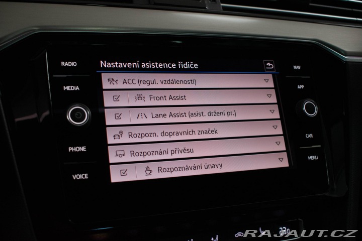 Volkswagen Passat 1.5 TSI 110kW DSG*TAŽNÉ*2 2020