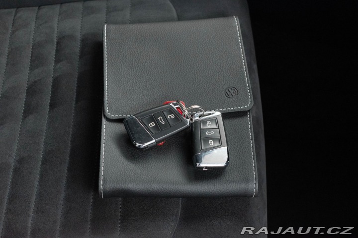 Volkswagen Passat 1.5 TSI*REZERVACE* 2020