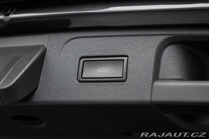 Volkswagen Passat 1.5 TSI*REZERVACE* 2020