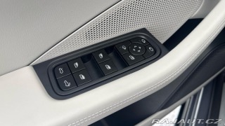 Porsche Macan 4 2025